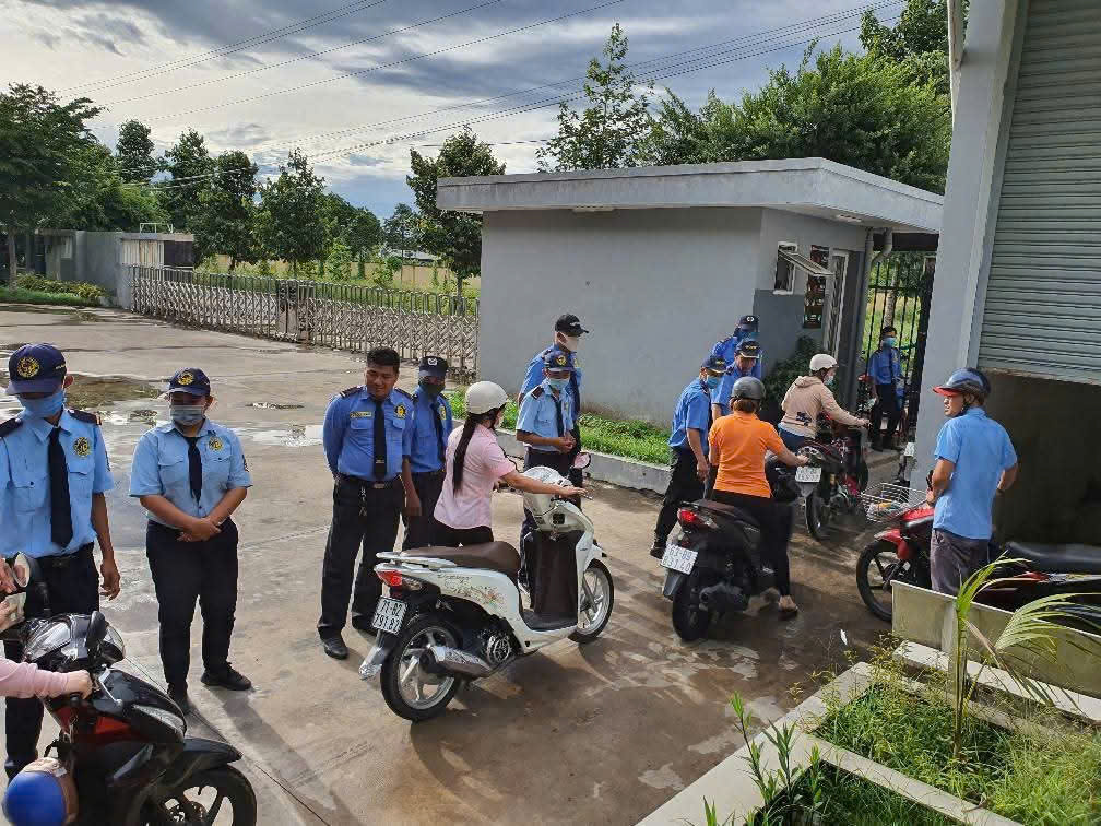 Bảo vệ nhà hàng