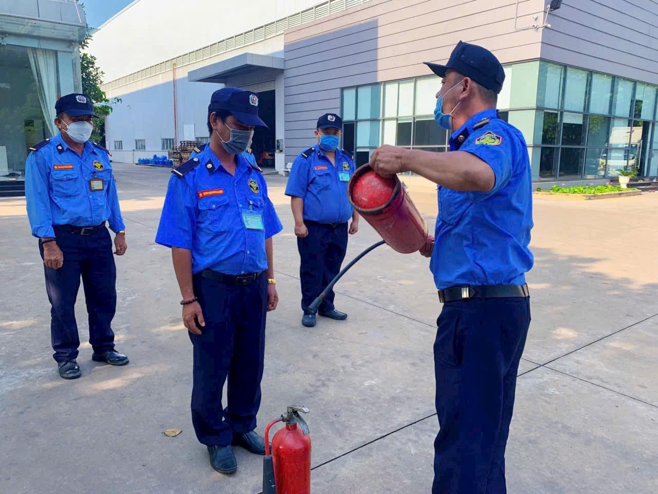 Bảo vệ khu công nghiệp